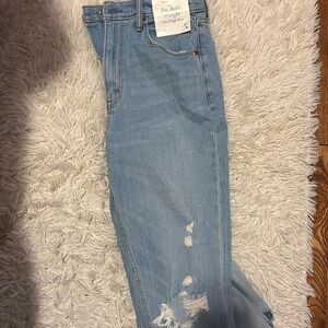 Abercrombie & Fitch The Ankle Straight Jean